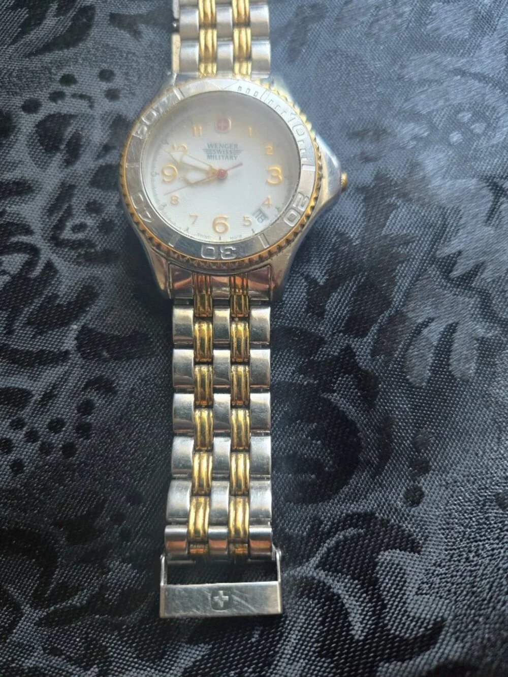 Vintage WENGER SWISS MILITARY Watch Model #79095